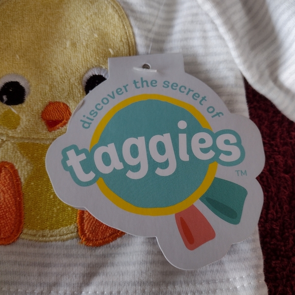 Bright starts featuring taggies 2 piece set 9M - Picture 8 of 9